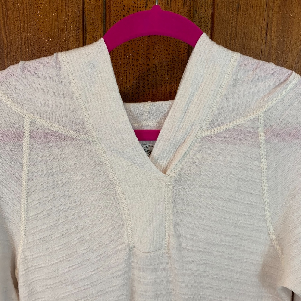 Athleta light V-neck Hoodie L - Picture 3 of 6